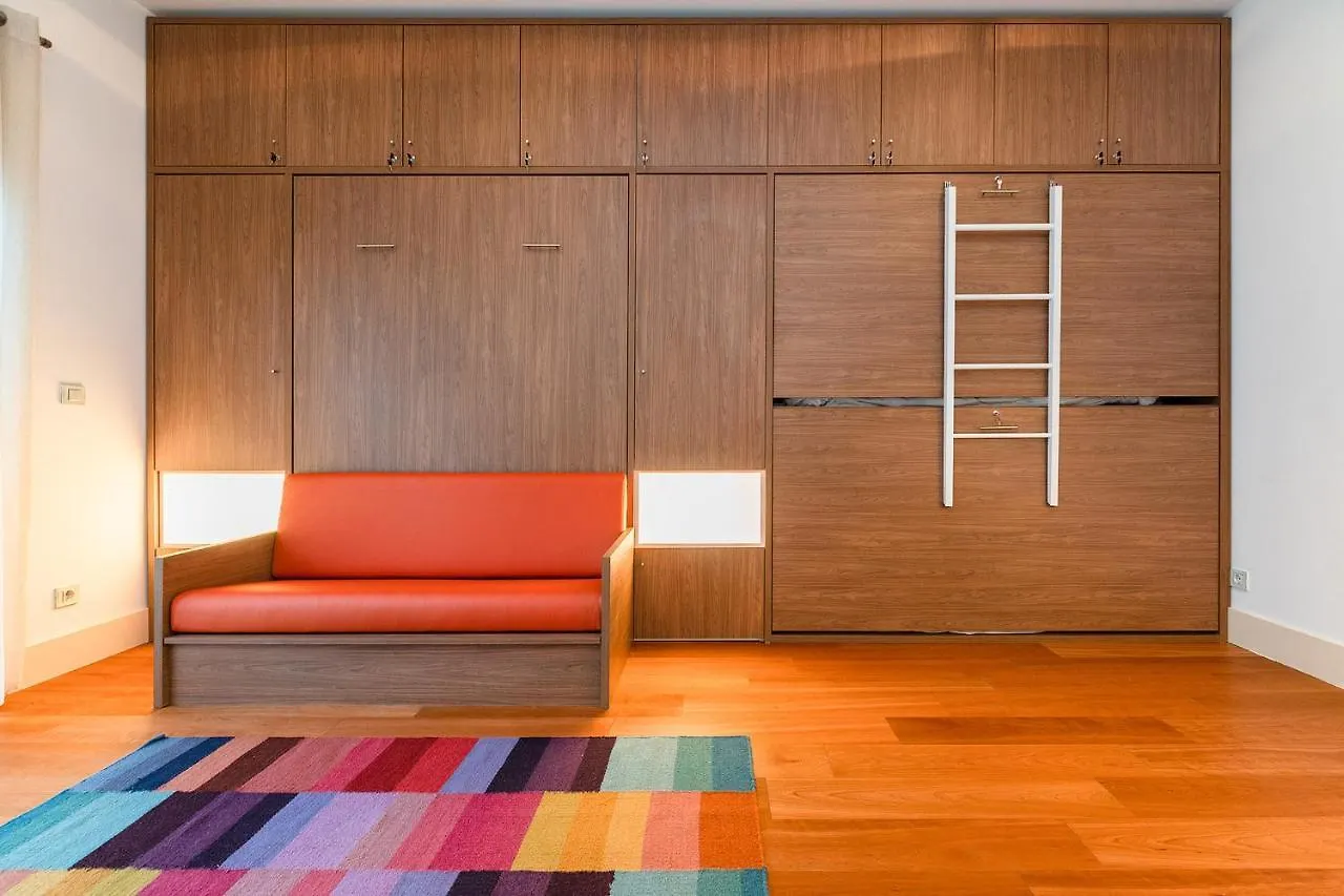 Warm Ample Space With Wall Beds Lisbona